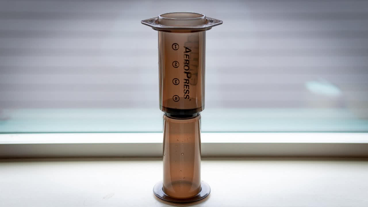 How to Use an AeroPress, Make Aeropress Coffee, Brew Guide